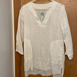 Linen tunic/ cover up with pockets.